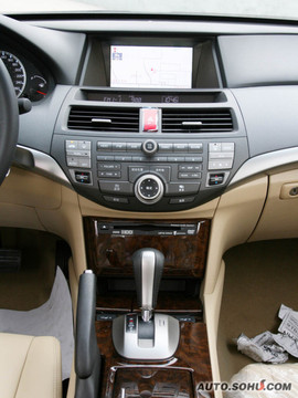 雅阁2.0L