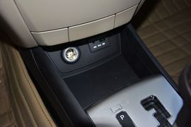 2011款现代悦动1.6