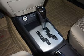 2011款现代悦动1.6