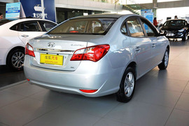 2011款现代悦动1.6