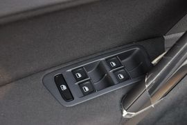 2014款大众高尔夫1.6L手自一体舒适型
