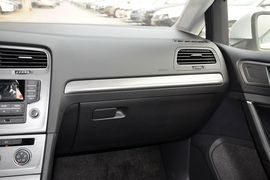 2014款大众高尔夫1.6L手自一体舒适型