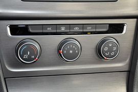 2014款大众高尔夫1.6L手自一体舒适型