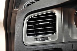 2014款大众高尔夫1.6L手自一体舒适型