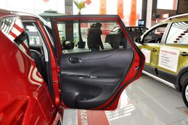 2011款日产骐达1.6L