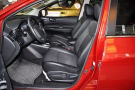 2011款日产骐达1.6L