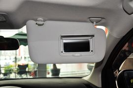 2011款日产骐达1.6L