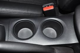 2011款日产骐达1.6L