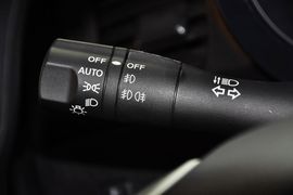 2011款日产骐达1.6L