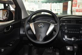 2011款日产骐达1.6L