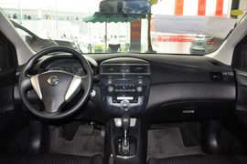 2011款日产骐达1.6L