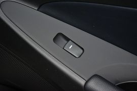 2013款北京现代索纳塔八2.0L