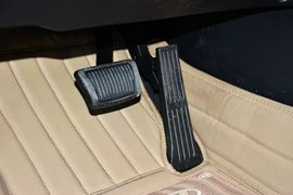 2013款北京现代索纳塔八2.0L