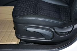 2013款北京现代索纳塔八2.0L