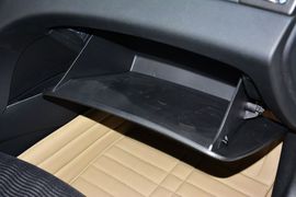 2013款北京现代索纳塔八2.0L