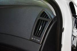 2013款北京现代索纳塔八2.0L