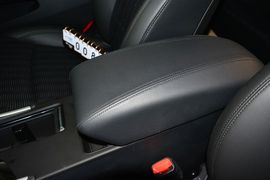 2013款北京现代索纳塔八2.0L