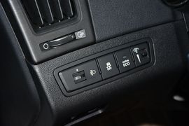 2013款北京现代索纳塔八2.0L