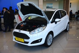 2013款福特嘉年华两厢1.5L自动运动型