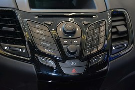 2013款福特嘉年华两厢1.5L自动运动型