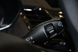 2013款福特嘉年华两厢1.5L自动运动型