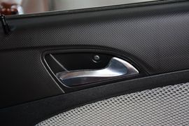 2014款现代瑞纳两厢1.6L自动型