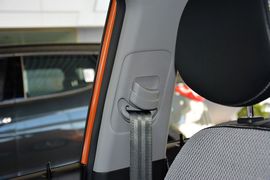 2014款现代瑞纳两厢1.6L自动型