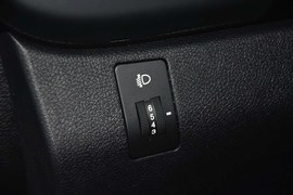 2014款现代瑞纳两厢1.6L自动型