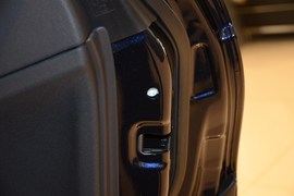 2014款路虎揽胜极光2.0T