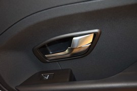 2014款路虎揽胜极光2.0T