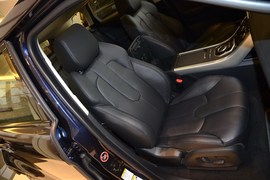 2014款路虎揽胜极光2.0T