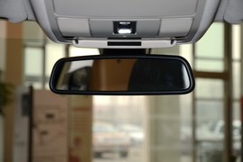 2014款路虎揽胜极光2.0T