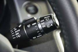 2014款路虎揽胜极光2.0T