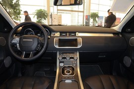 2014款路虎揽胜极光2.0T