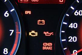 北京现代2014款瑞纳两厢