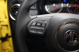 2017款名爵3实拍