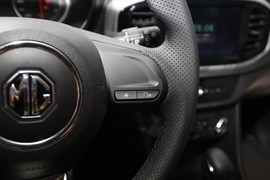 2017款名爵3实拍