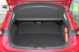 2017款马自达昂克赛拉两厢