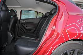 2017款马自达昂克赛拉两厢