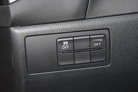 2017款马自达昂克赛拉两厢