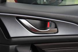 2017款马自达昂克赛拉两厢