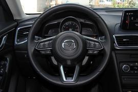 2017款马自达昂克赛拉两厢