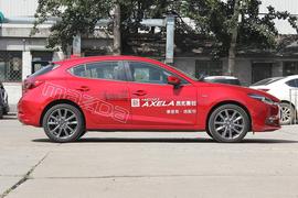 2017款马自达昂克赛拉两厢