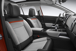 2017款雪铁龙天逸C5