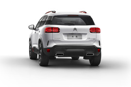 2017款雪铁龙天逸C5