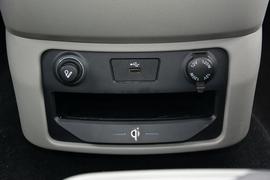 2017款江淮瑞风M4