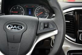 2017款江淮瑞风M4