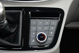 2017款江淮瑞风M4