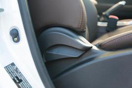 2017款东风风行景逸X5劲享系列