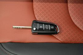 2017款江淮瑞风S3